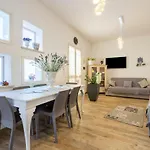 בית נופש Maison Nina